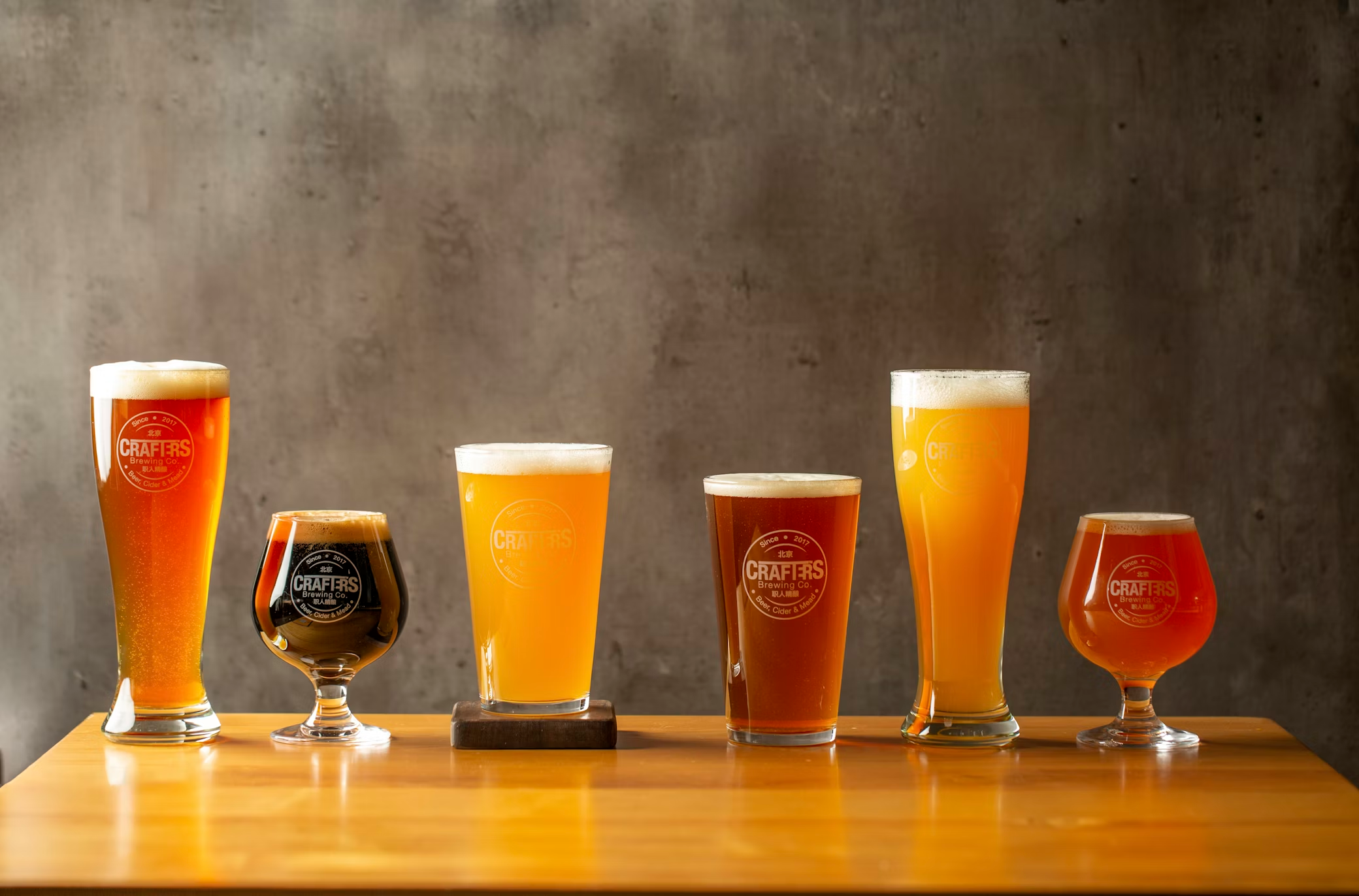 クラフトビールの飲み比べ